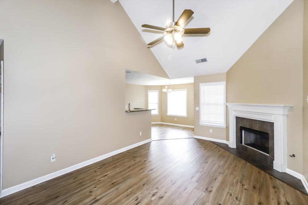 1402 Leery Cv - Photo 4 of 16