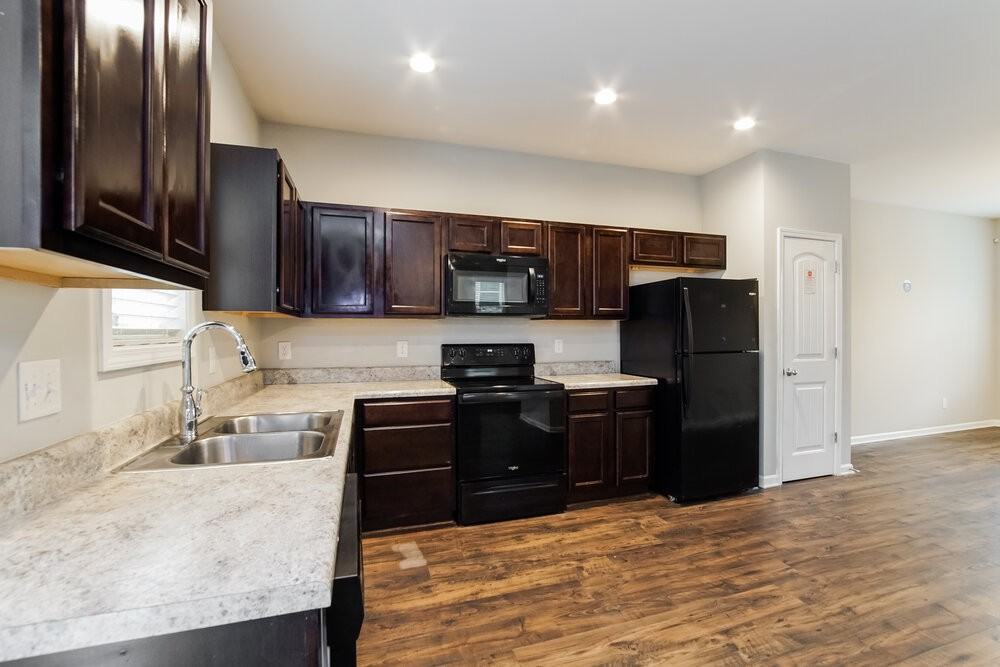 98 Pumpkin Hill Rdg - Photo 7 of 17