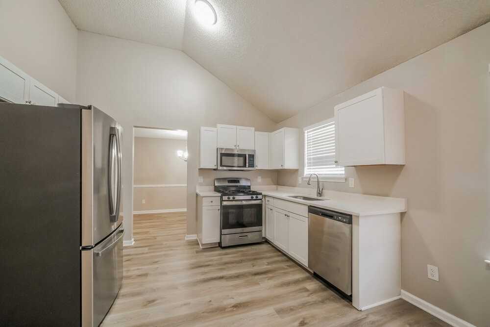 6926 Silver Grass Ct - Photo 7 of 17