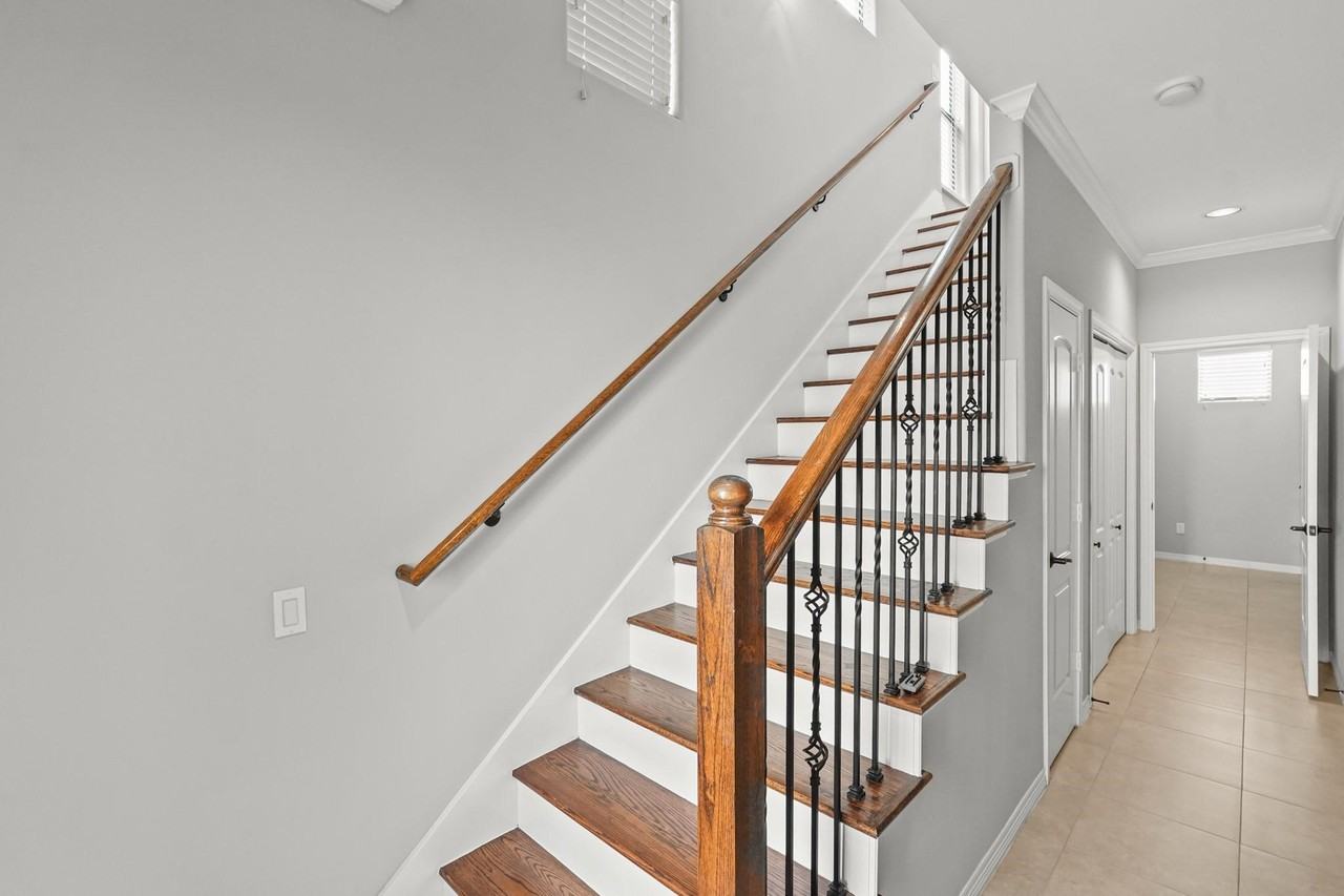 3101 Fairdale Oaks E #3101 - Photo 7 of 35