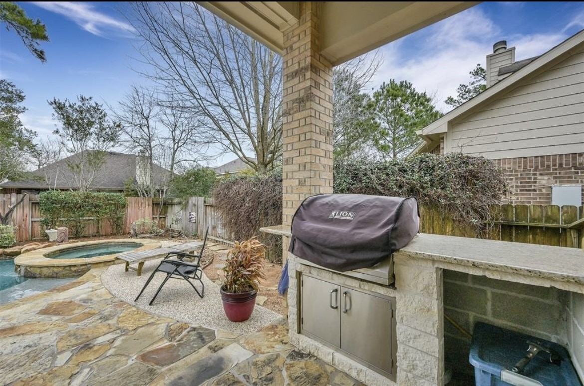 25023 Knob Pines Ct #25023 - Photo 4 of 17