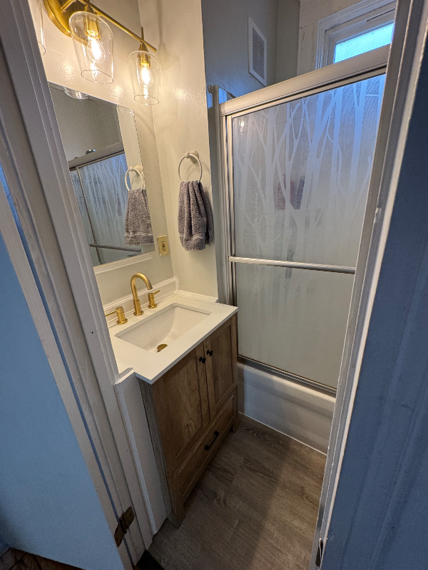 420 Ada St #2 - Photo 7 of 11