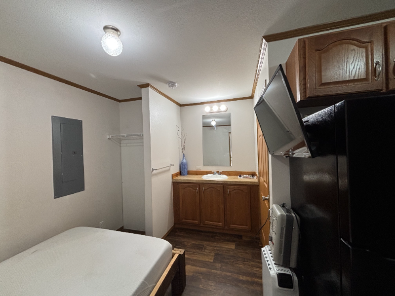 321 Cozy Ct #C - Photo 3 of 4