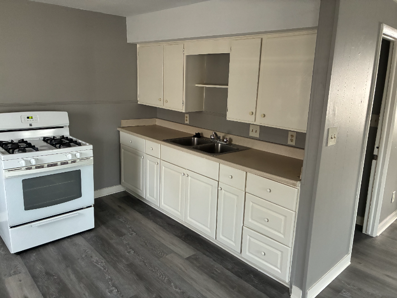 4441 Ne Winn Rd - Photo 4 of 10