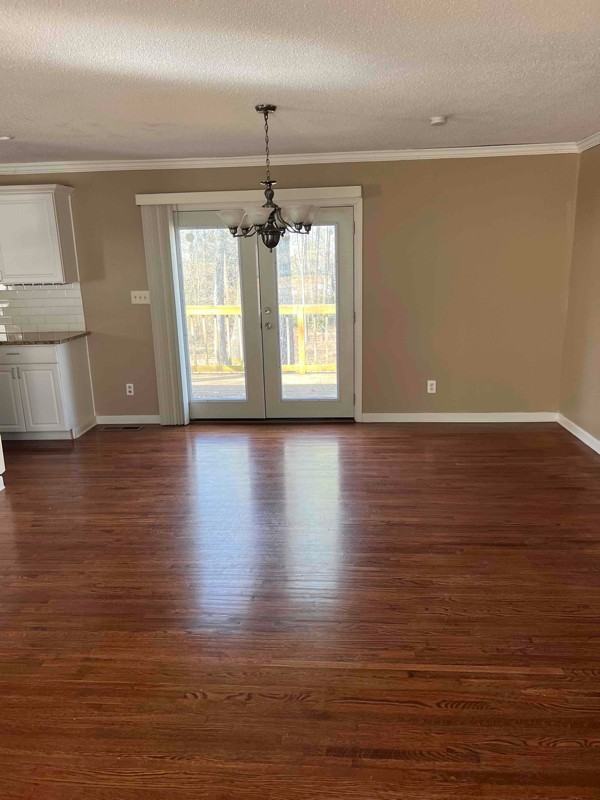 12202 Greenleaf Dr Se - Photo 6 of 15