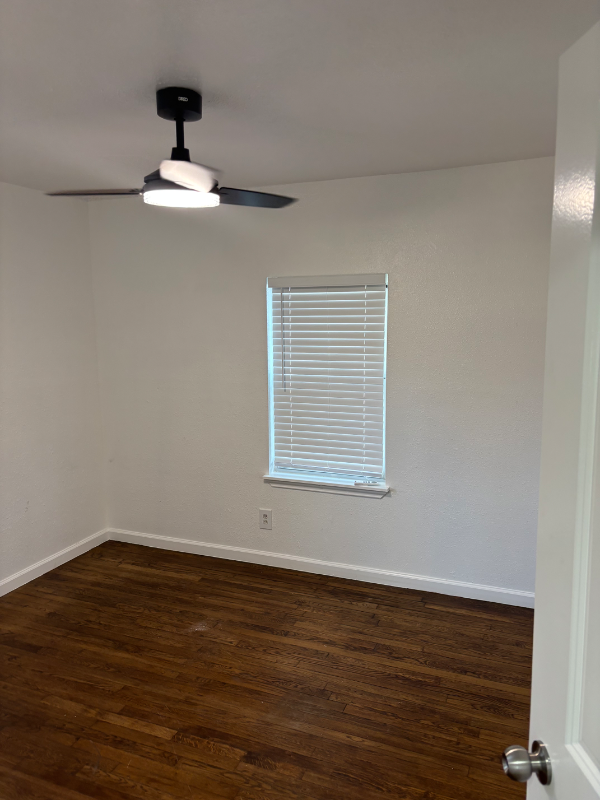 2215 Mouser Ln - Photo 4 of 12