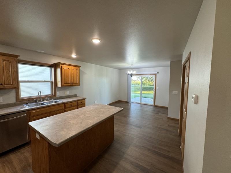 1221 Trailside Ter - Photo 5 of 13