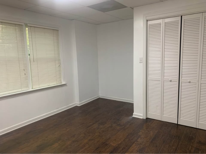 626 Chesterfield Dr #1 - Photo 3 of 10