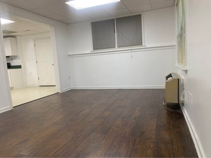 626 Chesterfield Dr #1 - Photo 4 of 10