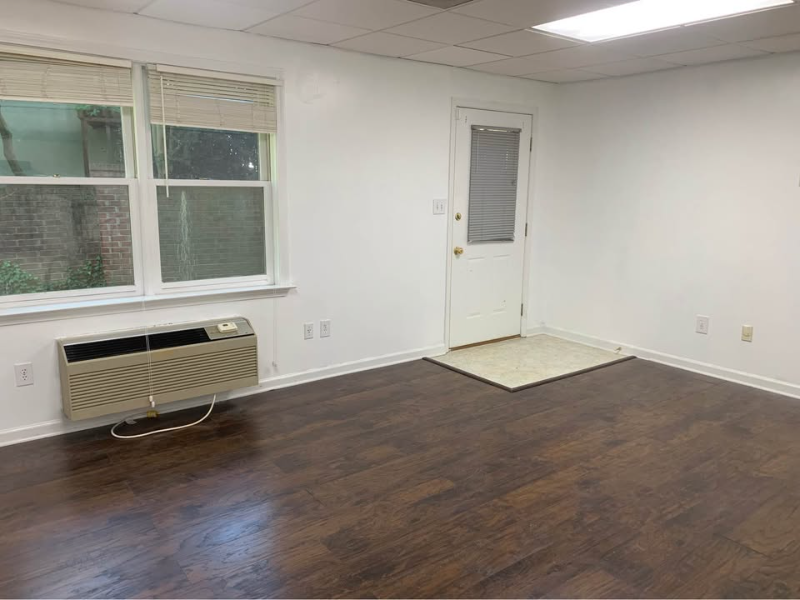 626 Chesterfield Dr #1 - Photo 7 of 10