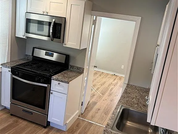 55 Roberts St #28 - Photo 2 of 5