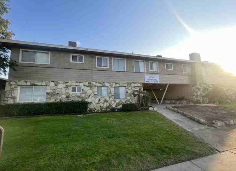 2501 Bishop Dr #6 - Photo 6 of 6