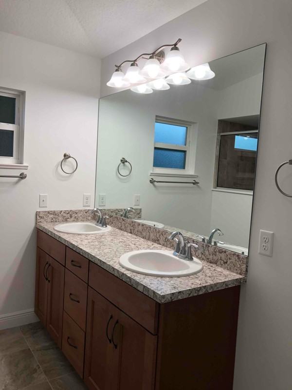 926 24th Ave - Photo 3 of 9