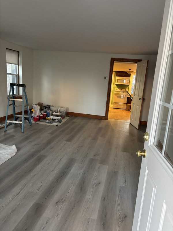 118 S Main St - Photo 5 of 10
