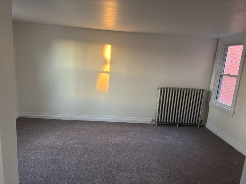 118 S Main St - Photo 6 of 10