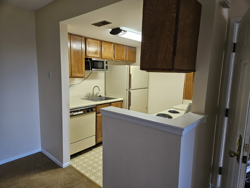 912 Tenderfoot Hill Rd #204 - Photo 6 of 16