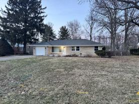 5 Minutes From Uindy - Photo 1 of 1