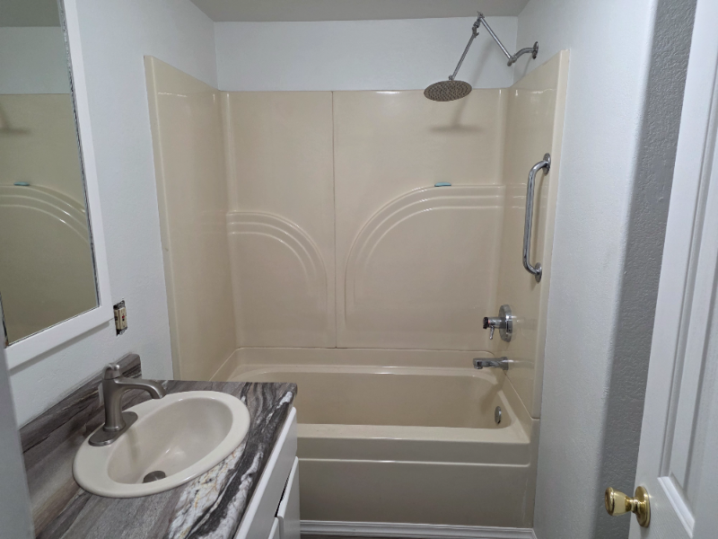 4305 Altamont Dr - Photo 2 of 13