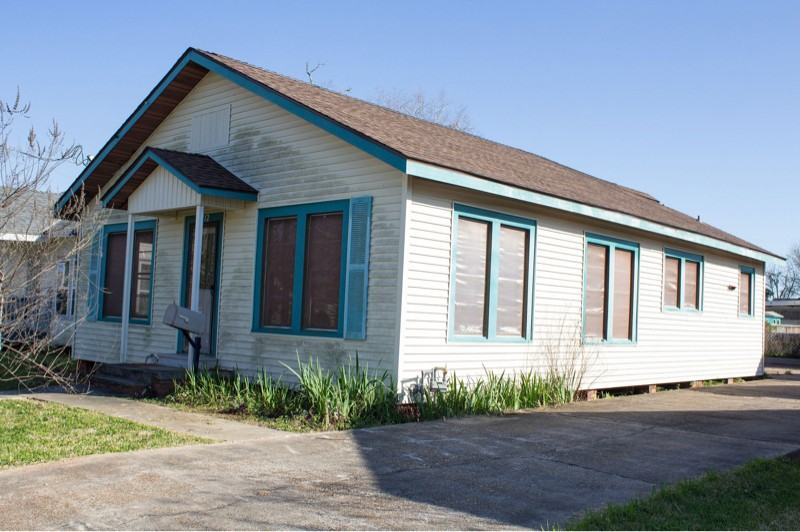 712 14th St - Photo 4 of 30