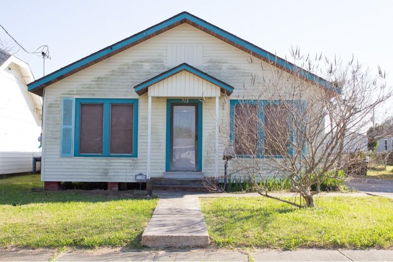 712 14th St - Photo 5 of 30