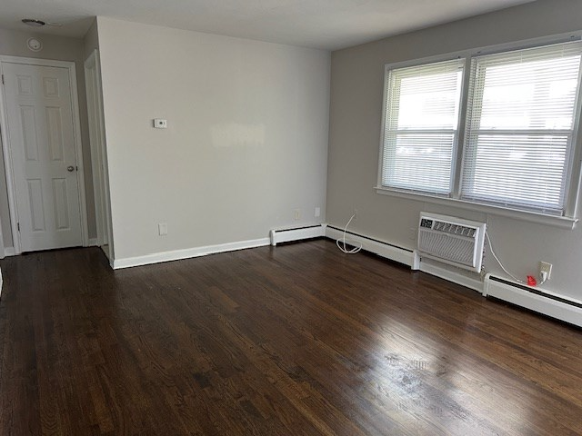 714 Middle St #1A - Photo 4 of 7