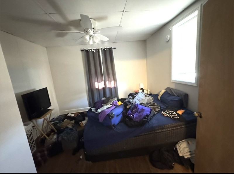 611 W 12th St #B - Photo 6 of 10