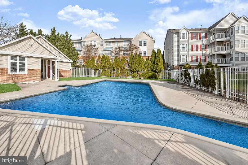 6404 Bayberry Ct - Photo 3 of 3