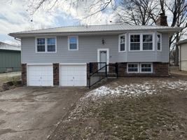 featured image of 2916 Iva Dr