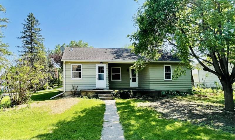 101 22nd St Sw - Photo 2 of 13