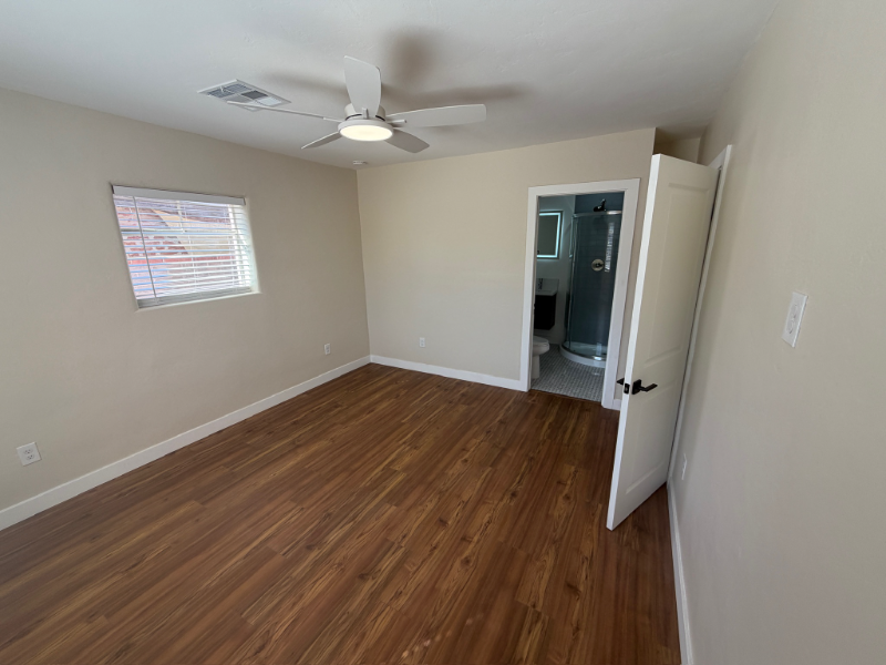 1827 E Linden St - Photo 4 of 19