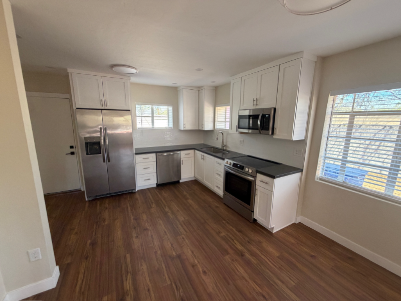 1827 E Linden St - Photo 7 of 19