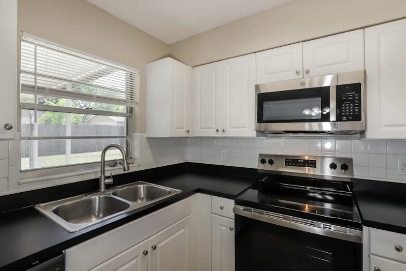 112 Circle Hill Dr - Photo 6 of 13