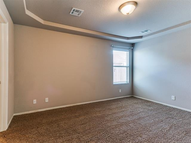 15112 E 109th St N - Photo 4 of 10