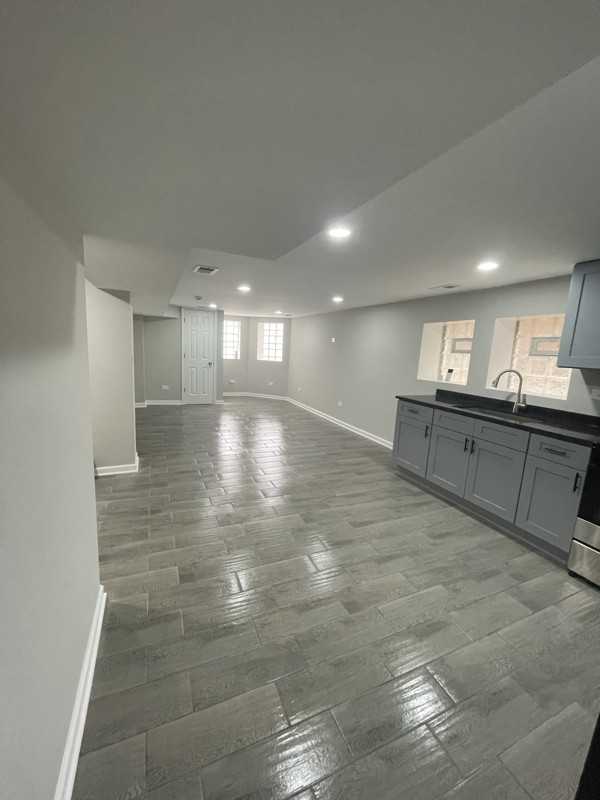 5924 S Rockwell St #B - Photo 2 of 5