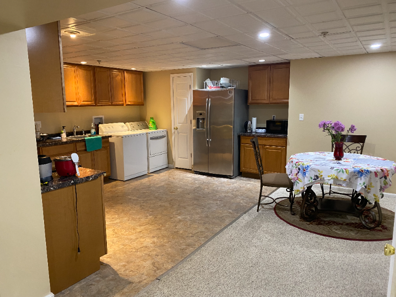 8809,Royal Crest Drive - Photo 3 of 11