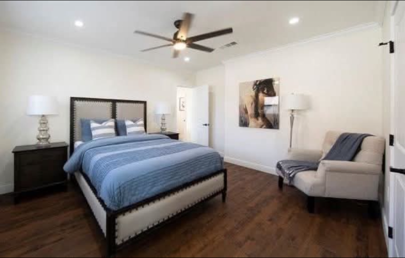 4279 Walton Ave - Photo 4 of 5