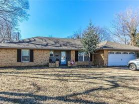 2758 S Pickard Ave - Photo 1 of 1