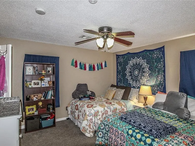 2758 S Pickard Ave - Photo 5 of 8