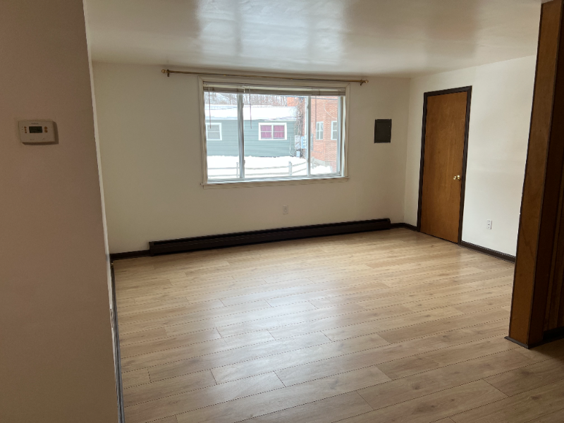 201 Union St - Photo 6 of 10