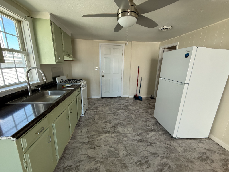 13 F St #22 - Photo 4 of 13