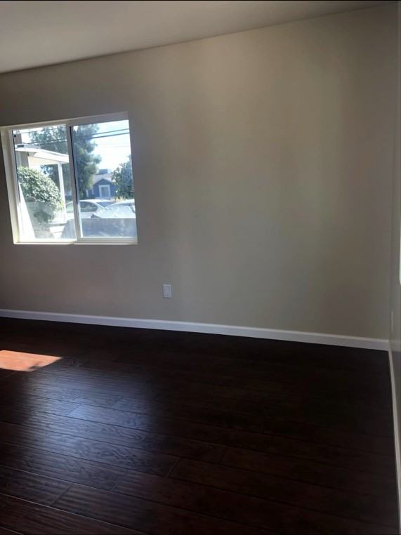 14643 Chatsworth St - Photo 4 of 10