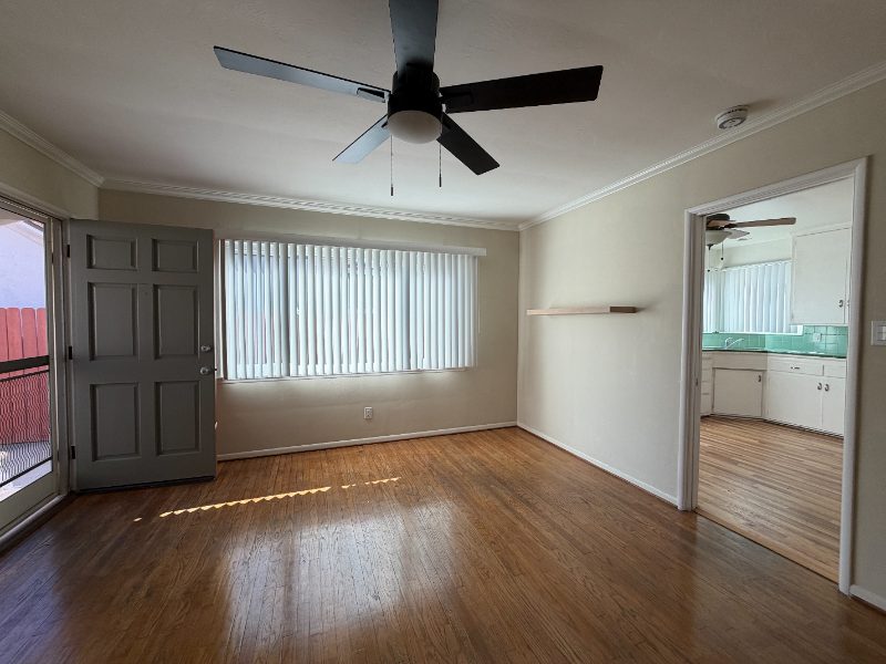 128 1/2 W Rosslynn Ave #128 - Photo 4 of 15