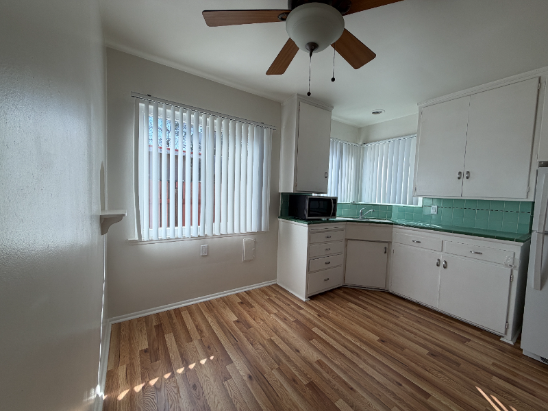 128 1/2 W Rosslynn Ave #128 - Photo 6 of 15