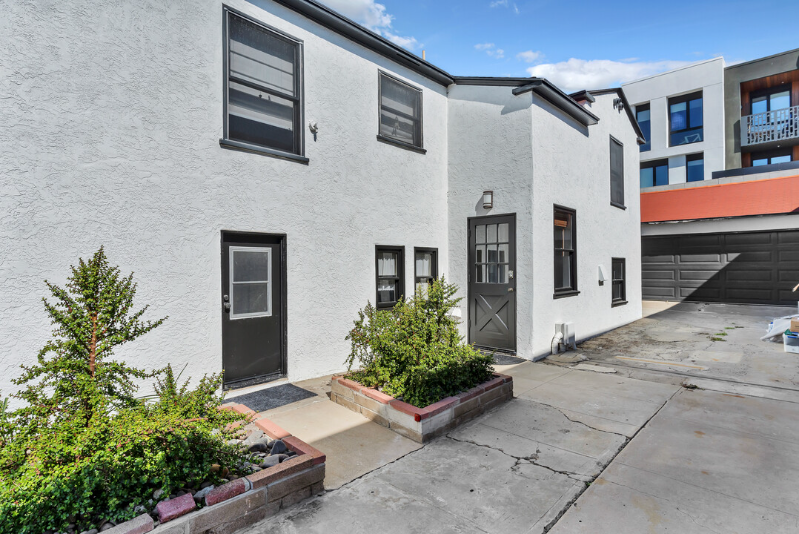 3120 Emerson St - Photo 2 of 18