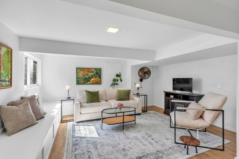 3120 Emerson St - Photo 3 of 18