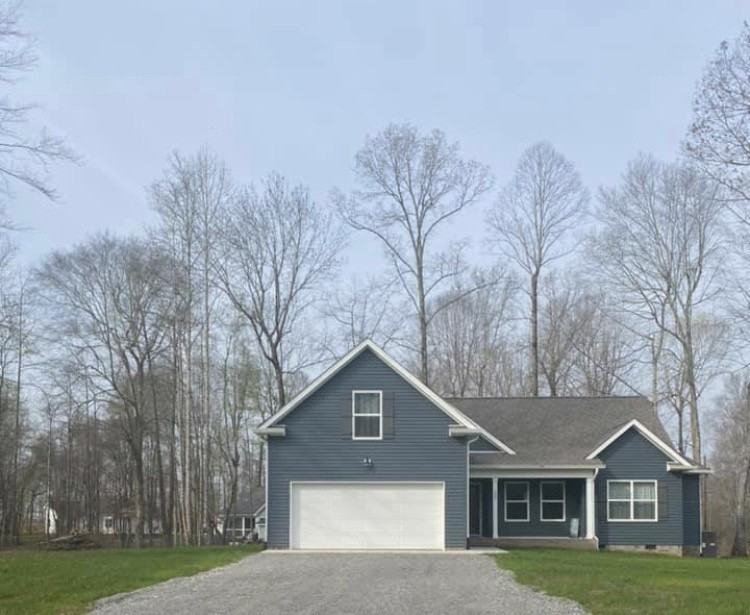 300 Clancey Ln - Photo 2 of 8