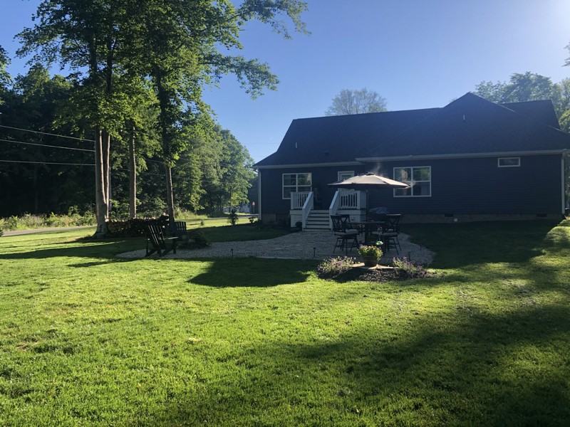 300 Clancey Ln - Photo 4 of 8