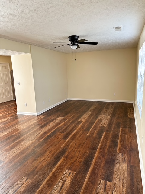 115 Washington Ave #2 - Photo 3 of 14