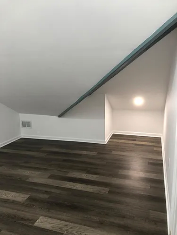 5849 W Midway Park #3rdFL - Photo 4 of 10