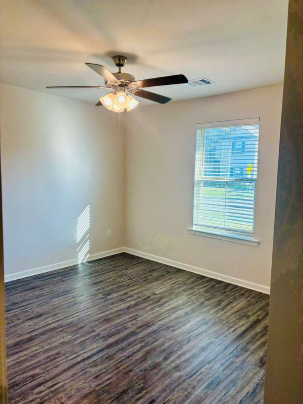 24359, Dawson Ct - Photo 3 of 19